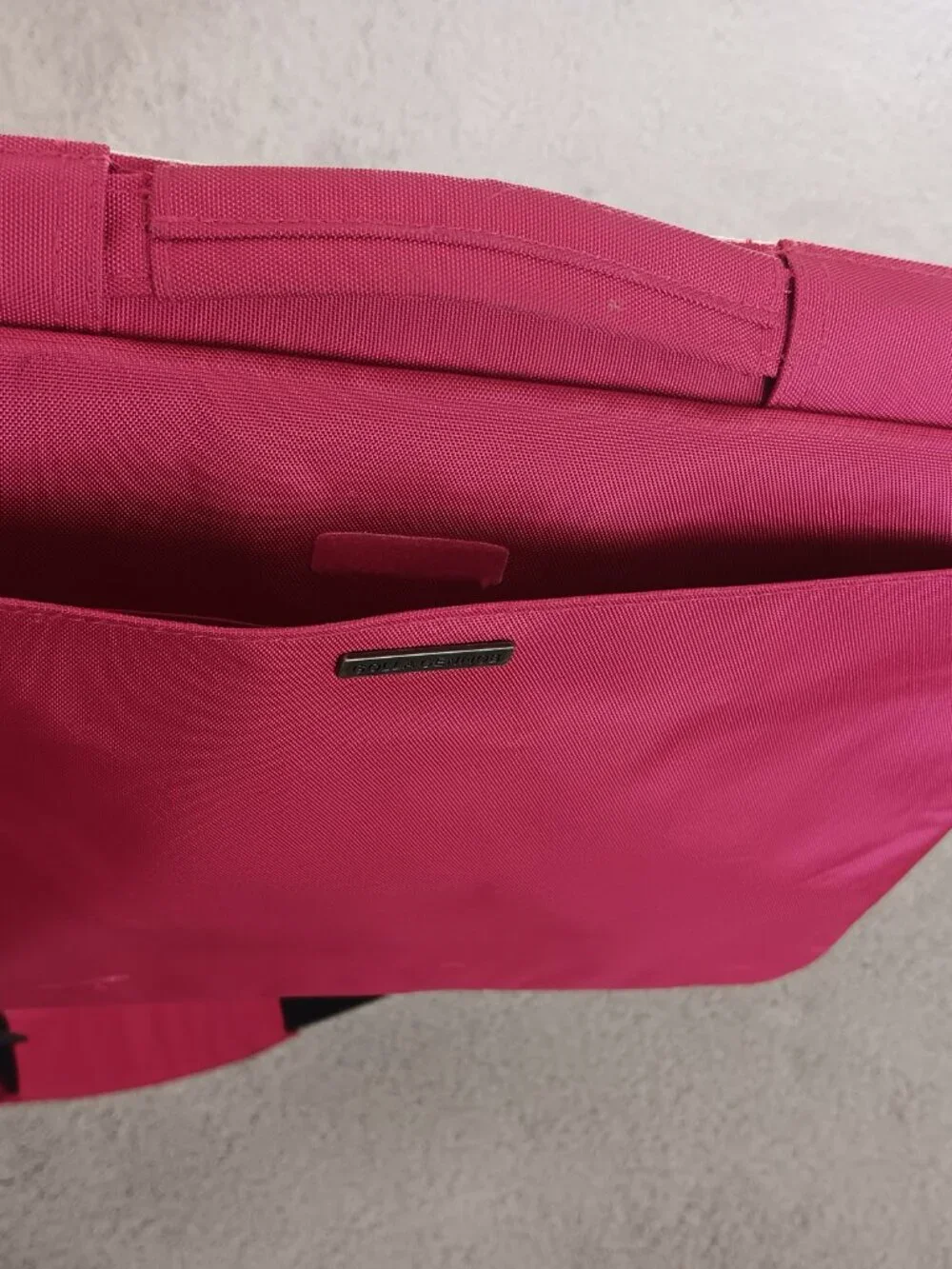 Golla Generation Mobile Pink Floral Laptop Bag